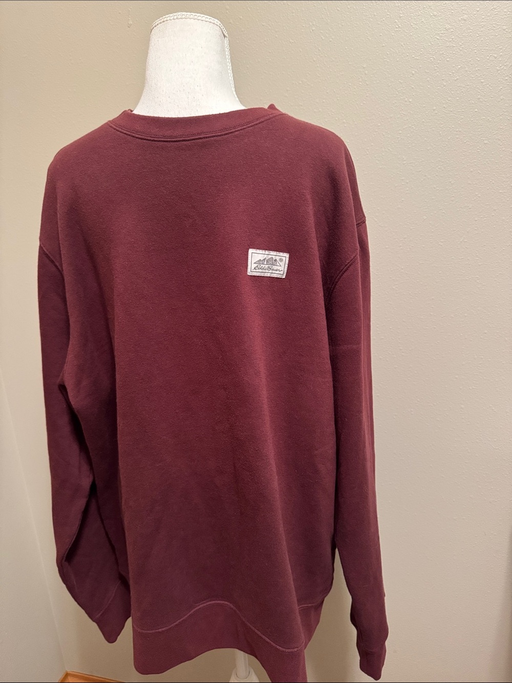 NEW Men’s Eddie Bauer Crewneck Sweatshirt in Maroon - Size XL